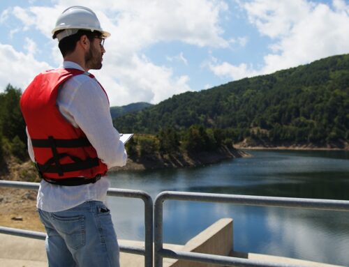 Czego geodeci używają do inwentaryzacji sieci wodociągowej?